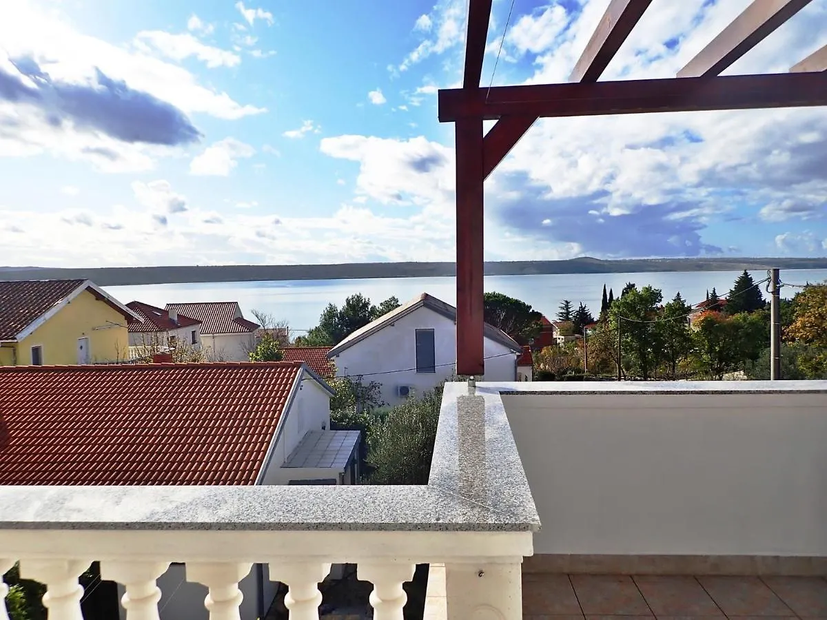 Apartment Apartman Ana - Experience Beach And Mountain Holiday Maslenica