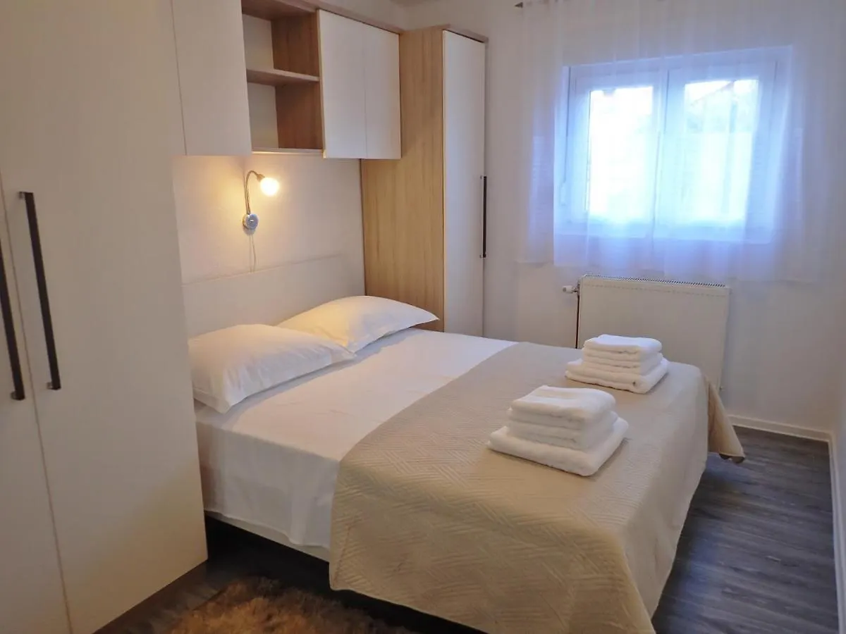 Apartman Ana - Experience Beach And Mountain Holiday Maslenica Croatia