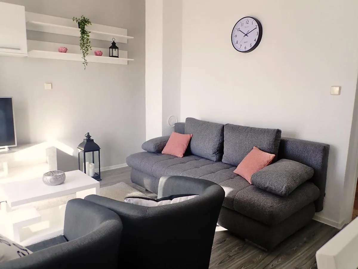Apartman Ana - Experience Beach And Mountain Holiday Maslenica Apartment