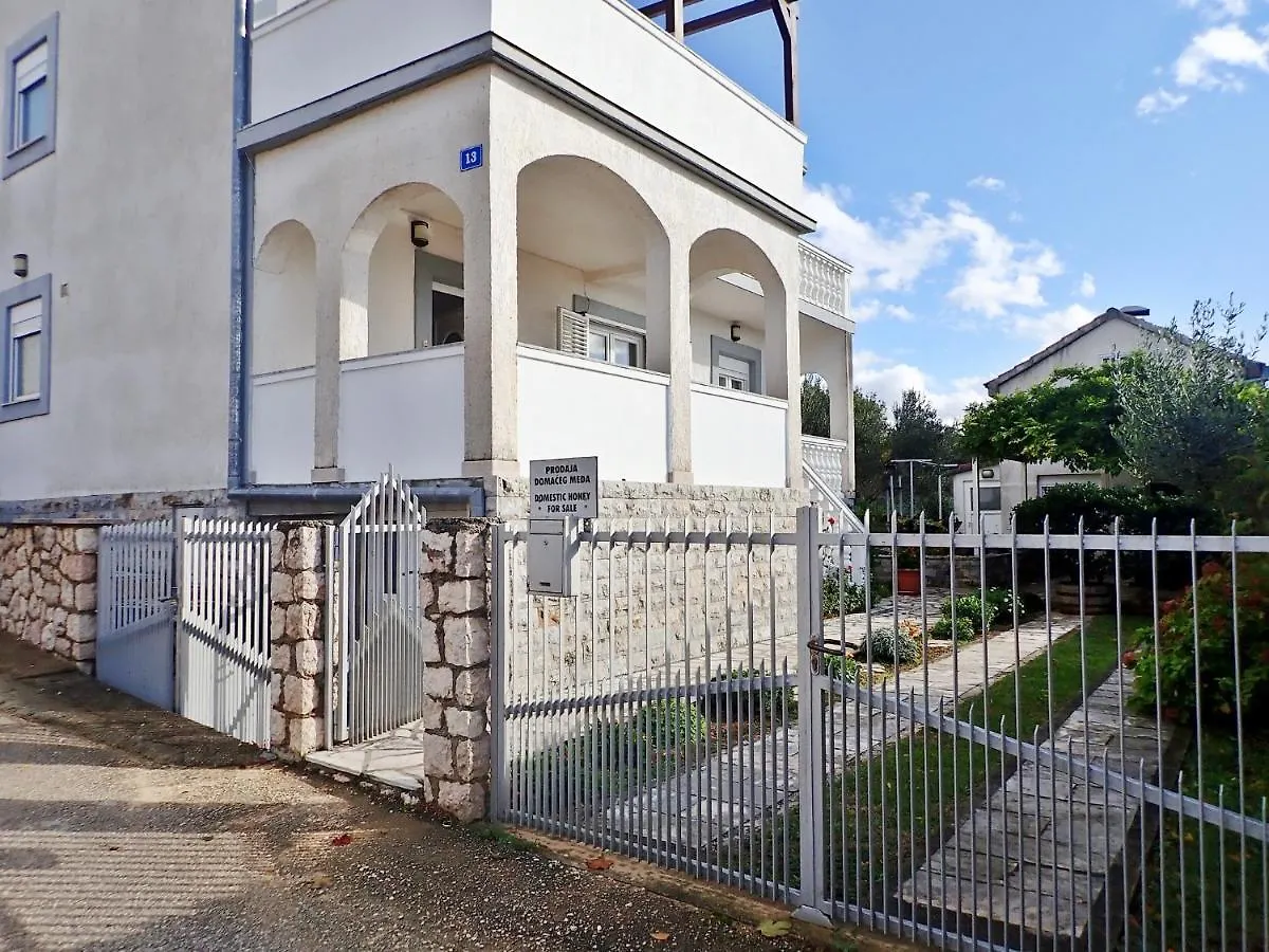 Apartman Ana - Experience Beach And Mountain Holiday Maslenica Croatia