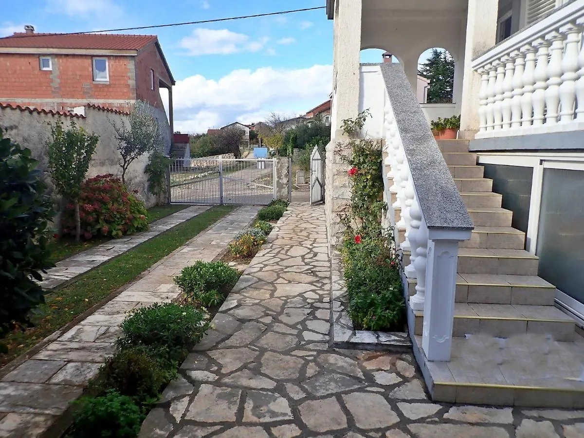 Apartman Ana - Experience Beach And Mountain Holiday Maslenica
